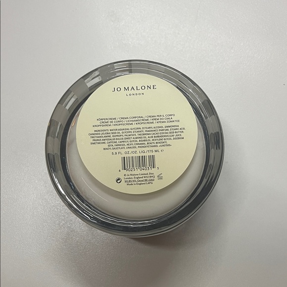 Jo Malone Wild Bluebell Body Creme - Picture 2 of 3